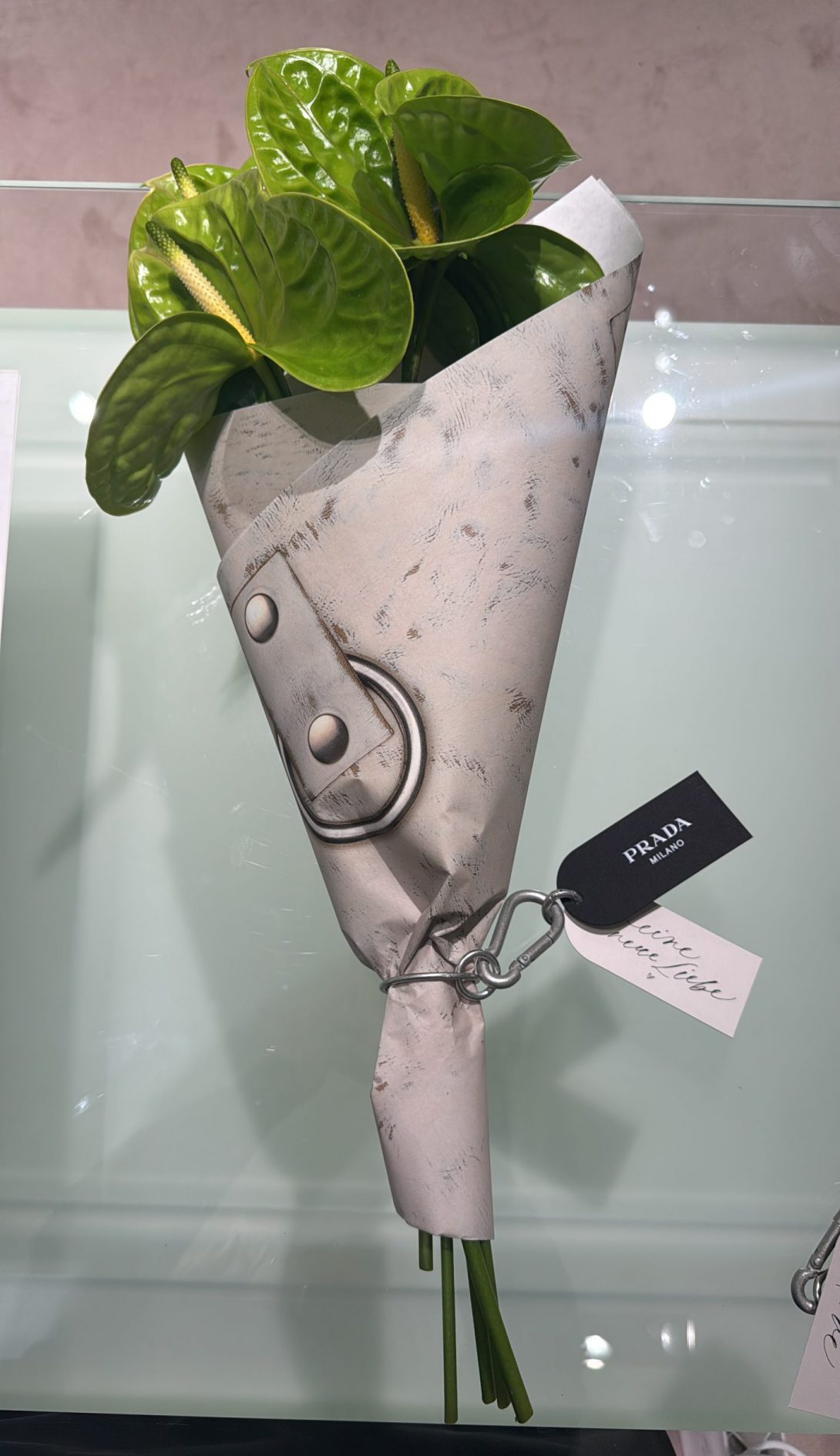 Prada Kalligrafie Clara Schietzold